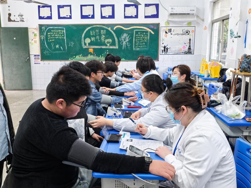 我校顺利承办2025年金坛区中考招生体检工作