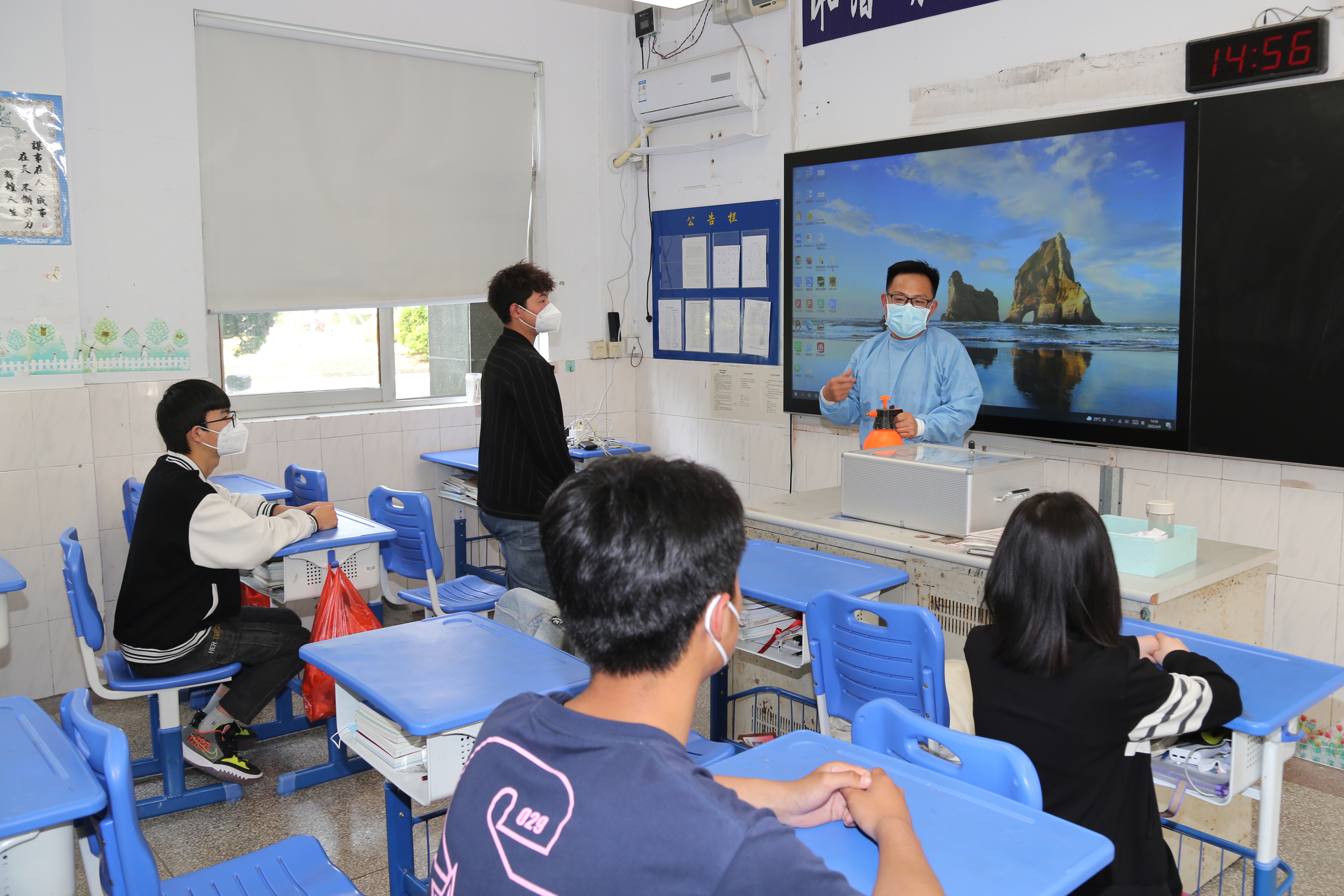 金坛中专组织开展复学后疫情防控应急演练活动